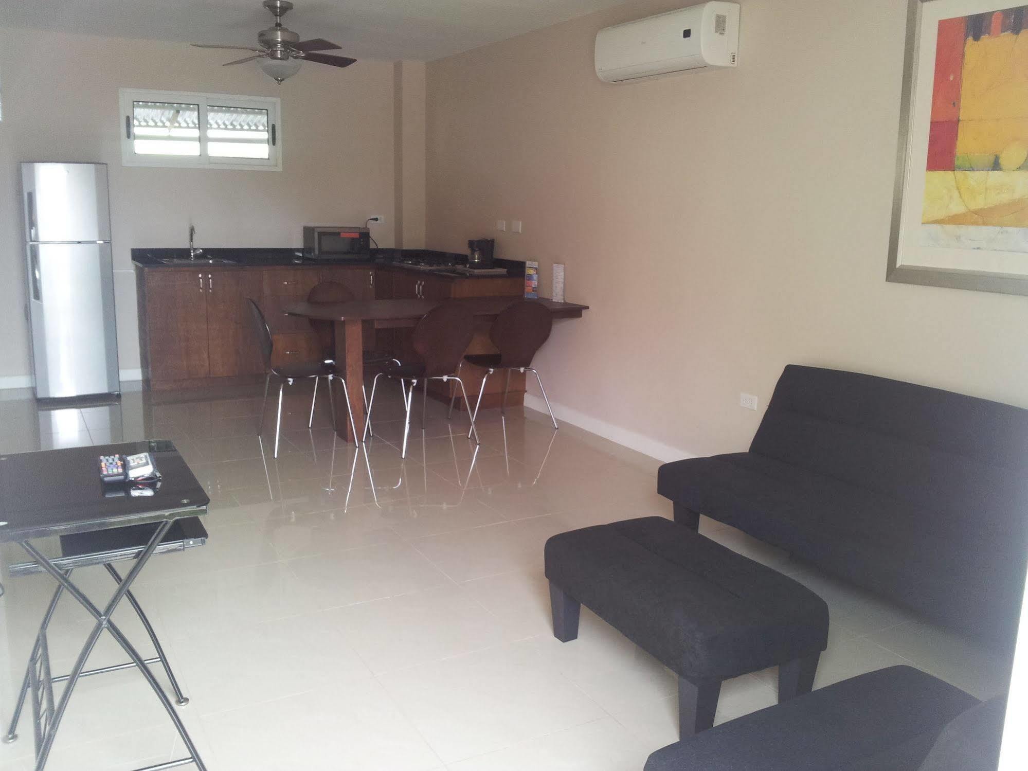 אורנג'סטאד Agua Clara Eco Suites מראה חיצוני תמונה