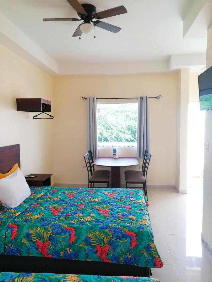 אורנג'סטאד Agua Clara Eco Suites מראה חיצוני תמונה