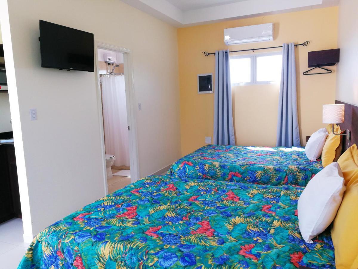 אורנג'סטאד Agua Clara Eco Suites מראה חיצוני תמונה